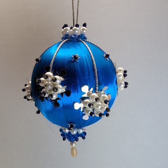 Push Pin Beaded Christmas Ornament Blue Satin Pearl MCM - Picture 5 of 8
